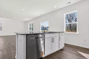 411 Hartfield Ave, Raeford, NC 28376 - Photo 6