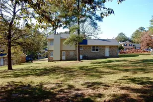 1113 Oakstone Dr, Fayetteville, NC 28314 - Photo 2