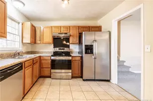 1113 Oakstone Dr, Fayetteville, NC 28314 - Photo 6