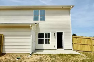 8107 King Rd, Fayetteville, NC 28306 - Photo 16