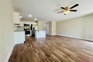 8107 King Rd, Fayetteville, NC 28306 - Photo 4