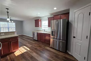 366 Carolina Oaks Cir, Linden, NC 28356 - Photo 8