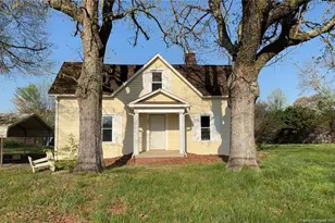 275 Hiddenite Church Rd, Hiddenite, NC 28636 - Photo 2