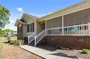 913 Pendergrass Rd, Sanford, NC 27330 - Photo 46