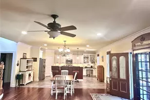 325 Burslem Ln, Cameron, NC 28326 - Photo 6