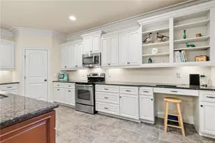 325 Burslem Ln, Cameron, NC 28326 - Photo 10