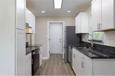 309 Broomfield Court, Fayetteville, NC 28311 - Photo 10