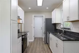 309 Broomfield Ct, Fayetteville, NC 28311 - Photo 10