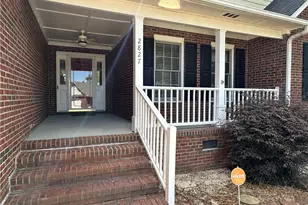 2827 Beringer Dr, Hope Mills, NC 28306 - Photo 4