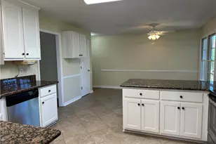 2827 Beringer Dr, Hope Mills, NC 28306 - Photo 12