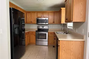 2025 Fairview Ln, Sanford, NC 27330 - Photo 12