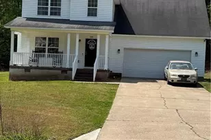 2025 Fairview Ln, Sanford, NC 27330 - Photo 2