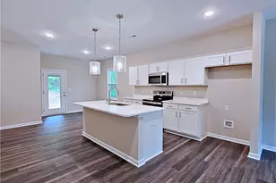 1610 Gardenia Ave, Fayetteville, NC 28311 - Photo 8