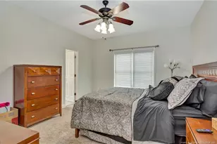 200 Baymeadow Bnd, Lumberton, NC 28358 - Photo 10