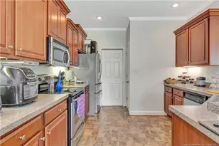 200 Baymeadow Bnd, Lumberton, NC 28358 - Photo 8