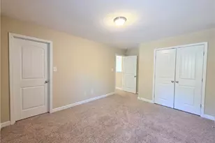 389 Roanoke Dr, Raeford, NC 28376 - Photo 14