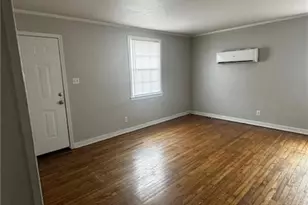 1009 Cherry St, Lumberton, NC 28358 - Photo 2