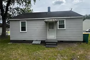 1009 Cherry St, Lumberton, NC 28358 - Photo 8