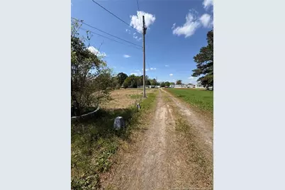 230 Meadow Road, Lumberton, NC 28358 - Photo 36