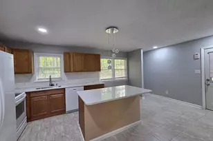 2532 Sourwood Dr, Fayetteville, NC 28301 - Photo 2