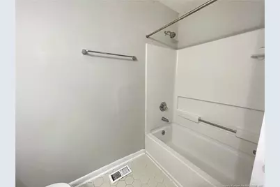 6804 Leeds Court, Fayetteville, NC 28304 - Photo 8