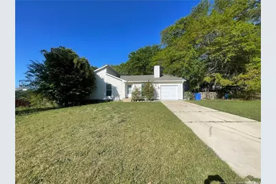 6804 Leeds Court, Fayetteville, NC 28304 - Photo 2