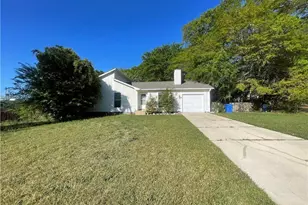 6804 Leeds Ct, Fayetteville, NC 28304 - Photo 2