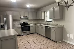 6804 Leeds Ct, Fayetteville, NC 28304 - Photo 4