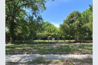 447 Hillsboro Street, Fayetteville, NC 28301 - Photo 2