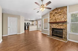 950 Stewarts Creek Dr, Fayetteville, NC 28314 - Photo 6