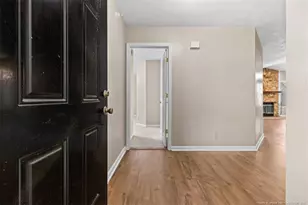 950 Stewarts Creek Dr, Fayetteville, NC 28314 - Photo 2