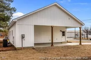 206 S Wall St, Benson, NC 27504 - Photo 32