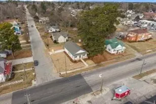 206 S Wall St, Benson, NC 27504 - Photo 24