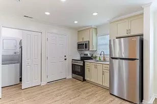 1075 Pine St, Pembroke, NC 28372 - Photo 6