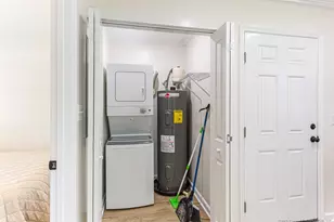 1075 Pine St, Pembroke, NC 28372 - Photo 12