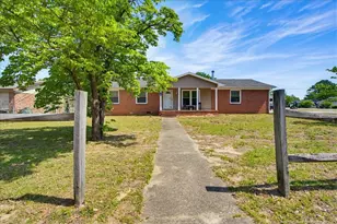 3238 Glenmore Dr, Hope Mills, NC 28348 - Photo 4