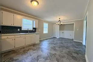 250 Trappers Run Ln, Clinton, NC 28328 - Photo 12