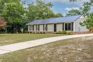 820 Algood Ave, Hope Mills, NC 28348 - Photo 2