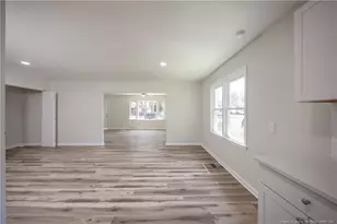 411 Lafayette St, Clinton, NC 28328 - Photo 8