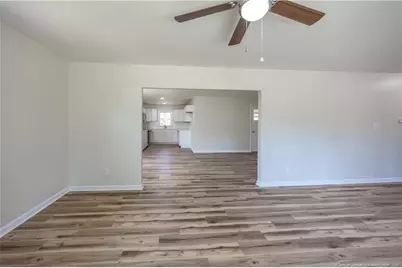 411 Lafayette Street, Clinton, NC 28328 - Photo 6