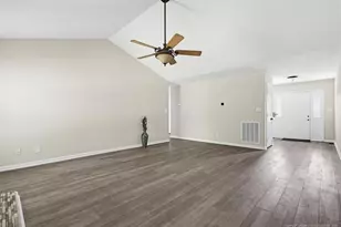 2926 Coachway Dr, Fayetteville, NC 28306 - Photo 20
