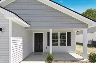 219 S 5th St, Spring Lake, NC 28390 - Photo 4