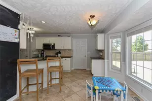 1126 Hallberry Dr, Fayetteville, NC 28314 - Photo 6