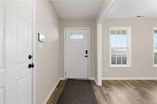 542 Gapway Ct, Hope Mills, NC 28348 - Photo 4