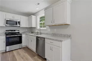 221 S 5th St, Spring Lake, NC 28390 - Photo 18