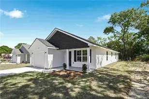 221 S 5th St, Spring Lake, NC 28390 - Photo 2