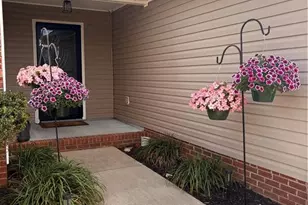 175 Sandspur Ct, Raeford, NC 28376 - Photo 2