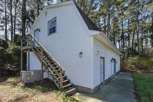 439 McNatt St, Maxton, NC 28364 - Photo 18