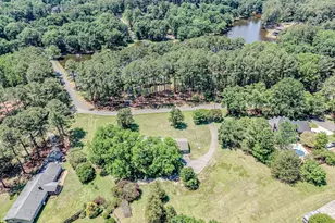 1802 Holiday Rd, Sanford, NC 27330 - Photo 2