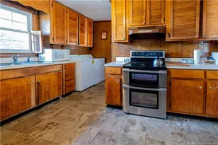 518 College Dr, Raeford, NC 28376 - Photo 8